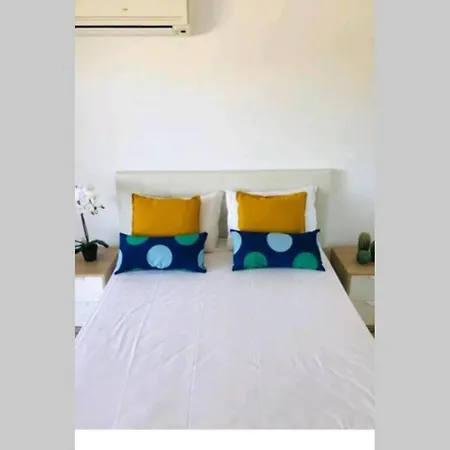 Apartment Areias Da Rocha - 500 M From The 3 Castelos Da Rocha *